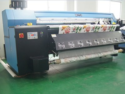 Digital printing machine producing colorful textile designs